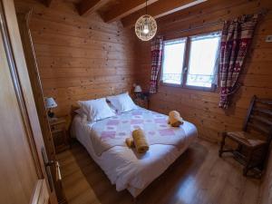 Chalet spacieux pour 10 pers près des pistes et parking privé - FR-1-467-135