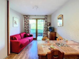 Appartement lumineux au pied des pistes avec balcon - FR-1-267-302