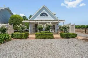 Cottage On Vines - Aldinga - C21 SouthCoast Holidays - Aldinga