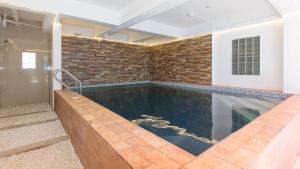 RedDoorz Plus near Tambo Paranaque