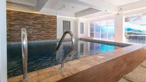 RedDoorz Plus near Tambo Paranaque