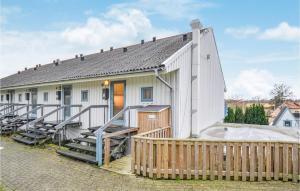 One-Bedroom Apartment In Knebel