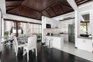 Renovated Luxury 3 Bed Pool Villa Kirikayan Maenam Koh Samui