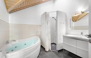 Holiday Home Svalevænget Humble X