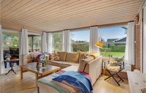 2 Bedroom Pet Friendly Home In Stege