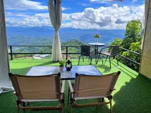 เหนือดอย แคมป์ปิ้ง ( Nuea Doi Camping )