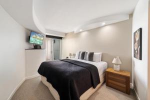 Sirocco 702, amazing ocean views for this contempory apartment in the heart of Mooloolaba