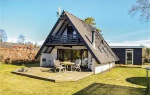 Three-Bedroom Holiday Home In Hadsund - Haslevgårde