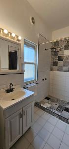 Casa a 1 cuadra del consulado