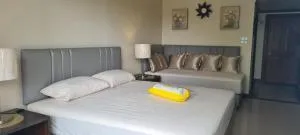 CONDOTEL A JOMTIEN Beach Road - Bannongtabek