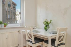 Cozy Apartment Remote Work by Noclegi Renters