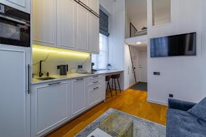 Ministerija Loft Apartment with parking & AC