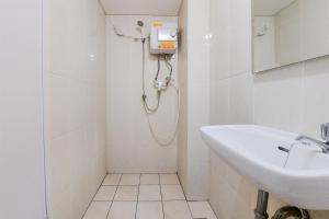 Strategic and Nice Studio Apartment at M-Town Residence By Travelio