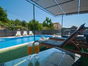 Villa Homeland - Runović