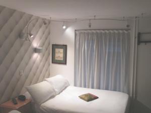 Triple Room room in Hotel Hauteville Opera