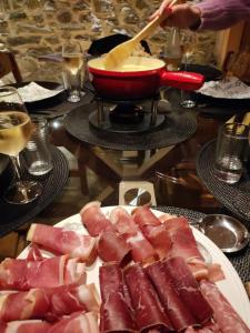 Maisons de vacances Belle maison traditionnelle - Les Chavonnes : photos des chambres