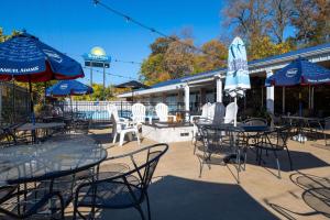 Days Inn by Wyndham Dubuque