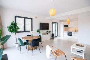 Appartements Maisonnette with swimming pool : photos des chambres