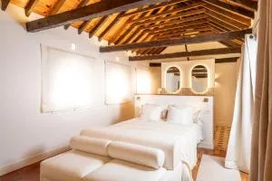 PUERTA de la AXARQUIA HOTEL BOUTIQUE - Comares