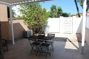 T2 climatisé à 2 minutes de la plage du Pont Tournant - 4BRANB