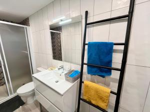 La passerelle - Climatisé avec patio vue canal du midi