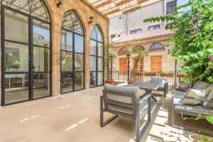 Les Bougainvilliers Studios in Batroun - Trâblous