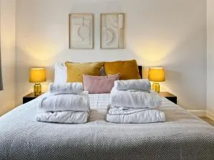 Cozy Hideaway With Hot Tub Sauna Sleeps 7 - Falmer