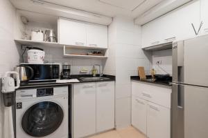 Artichoke Suite Sukhumvit, Nana BTS