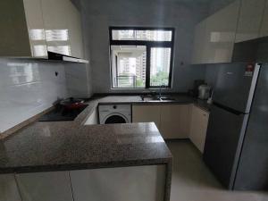 Sea&Pool View 2-bedroom Fully Furnished Apartment Forest City #freeWIFI