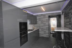 Family Holiday Home With Hot Tub Sauna Sleeps 8