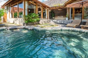 Villa Capung Padang Padang