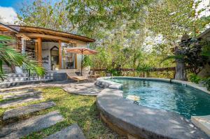 Villa Capung Padang Padang