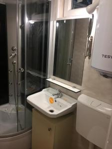 Casuta verde Craiova, langa padure!