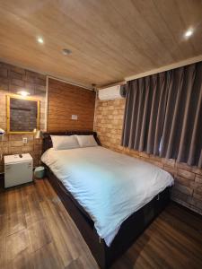 Phòng Giường Đôi Có Phòng Tắm Riêng (Double Room with Private Bathroom)