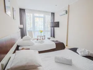 Holiday Beach Budapest Wellness Hotel with Sauna Park - Göd