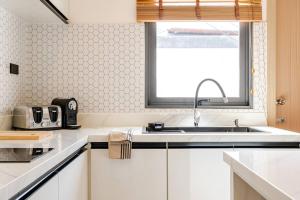 Oasis by the Sea M2- House with Pool and Amenities