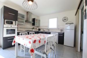 Maisons de vacances L-oree du bois : photos des chambres