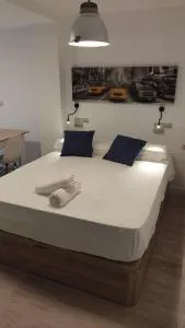 B2, Estudio independiente junto Aeropuerto Valencia - 马尼塞斯