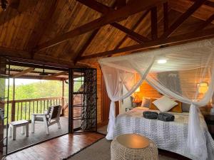 Crocs Nest Bush Lodge