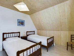 Maisons de vacances -HANSEL- Belle Chaumiere a Kerascoet : photos des chambres