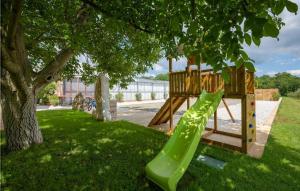 Nice Apartment In Visnjan With Wifi