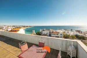 #251 Coronel Águas by Home Holidays