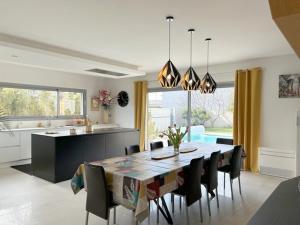 Villas Villa de standing Piscine privee a 15 min des plages 8VB11 : photos des chambres