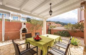 3 Bedroom Lovely Home In Rab 