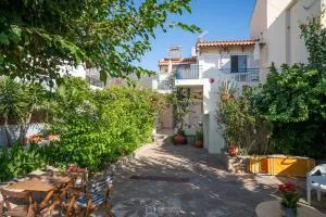 Elli Studios & Apartments - Votsalákia