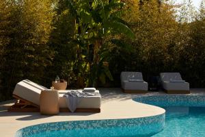 Poesia Suites
