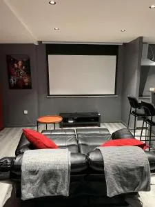 Suite CinéRoom à 25 min de Paris - 埃尔蒙