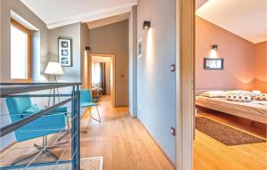 Gorgeous Home In Trosti With Jacuzzi