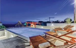 Four-Bedroom Holiday Home In Vinovo Gornje - Umljanović