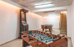 1 Bedroom Nice Apartment In Medici 